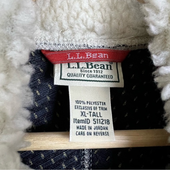 L.L. Bean Deep Pile Fleece Vest XLT - Picture 6 of 7